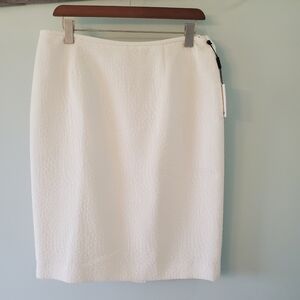 Calvin Klein size 10 lined cream skirt
